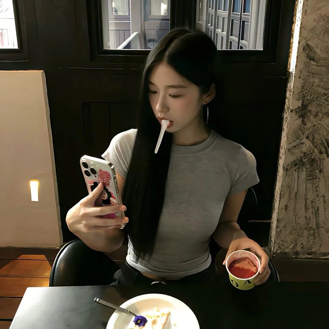 阿齐兹·安萨里:此时此刻